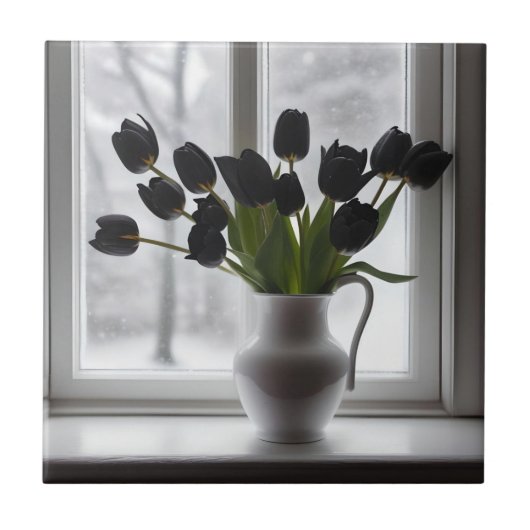 "Mattierte Eleganz: Schwarze Tulpen in einer weiße Fliese (Vorderseite)