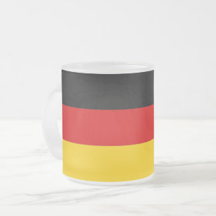 Mattierte kleine Tasse aus Glas mit Bundesflagge