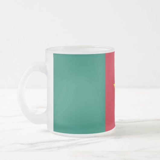 Mattierte kleine Tasse aus Glas mit Kamerun-Flagge (Links)
