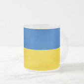 Mattierte kleine Tasse aus Glas mit ukrainischer F (VorderseiteRechts)