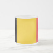 Mattierte kleine Tasse mit belgischer Flagge (Mittel)