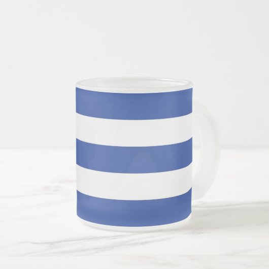 Mattierte kleine Tasse mit kubanischer Flagge (VorderseiteRechts)