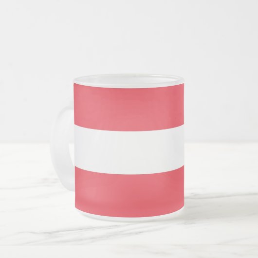 Mattierte kleine Tasse mit österreichischer Flagge (Vorderseite Links)