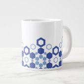 Mattierte Symmetrie Jumbo-Tasse (Vorderseite Rechts)
