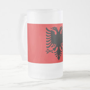 Mattierte Tasse aus Glas mit albanischer Flagge