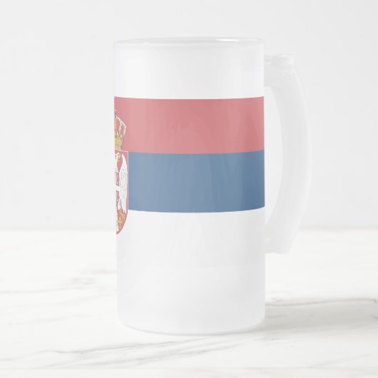 Mattierte Tasse aus Glas mit serbischer Flagge (VorderseiteRechts)