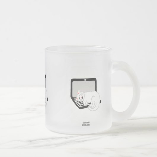 Mattierte Tasse aus Laptop mit weißer Katze (Rechts)