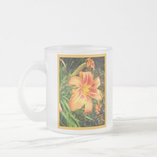 Mattierte Tasse aus Tageslilie (Links)