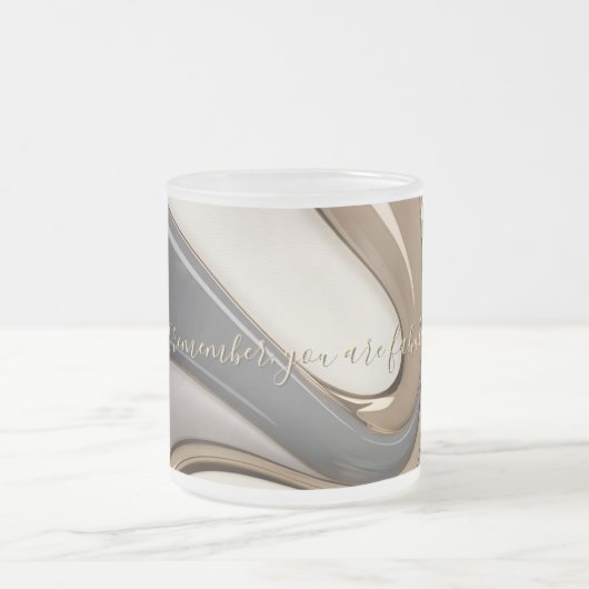 Mattierte Tasse in stilvoller Grafik (Mittel)