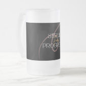 Mattierte Tasse strebt Fortschritte an (Vorderseite Links)