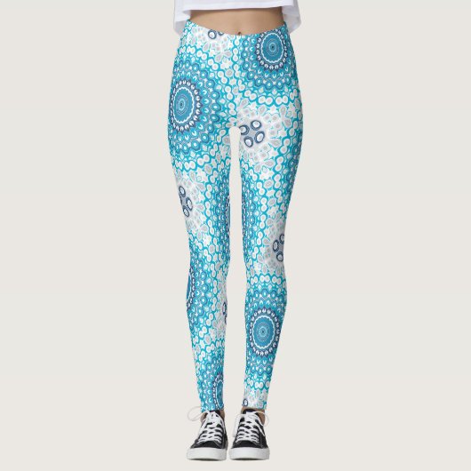 Mattierte Wintergeometrie in Blau und Weiß Mandala Leggings (Vorderseite)