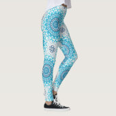 Mattierte Wintergeometrie in Blau und Weiß Mandala Leggings (Rechts)
