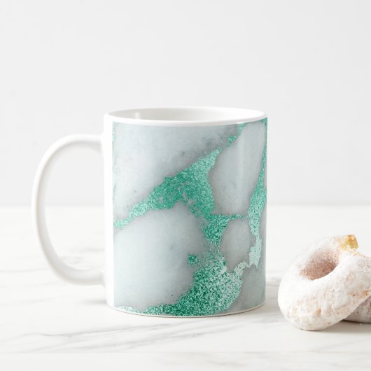 Mattierter tadelloser grüner bezaubernder kaffeetasse (Mit Donut)