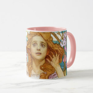 Maud Adams als Joan von Arc, Mucha Tasse