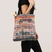 Mauer aus rotem Backstein mit stainsabstrakter, al Tasche (Von Nahem)