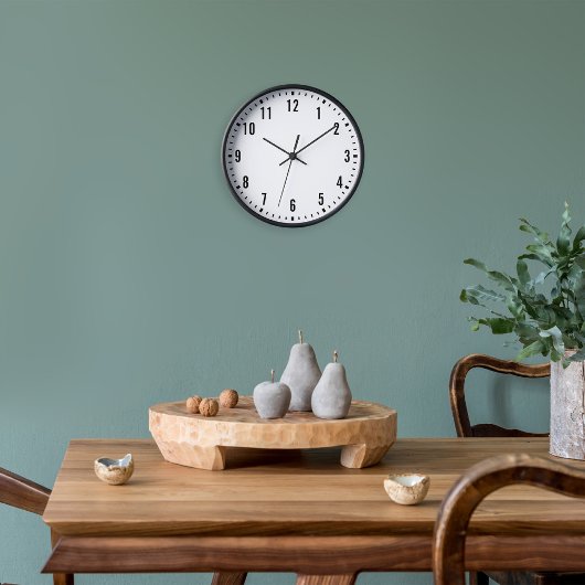 Mauer der klassischen Schule Uhr