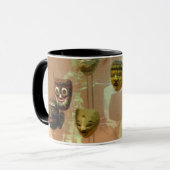 Mauer der Masken Tasse (Vorderseite Links)