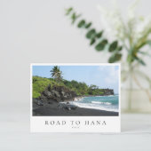 Maui Road zum schwarzen Sandstrand von Hana, Hawai Postkarte (Stehend Vorderseite)
