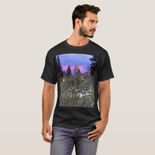 Maultierhirschgewohnheitshintergründe T-Shirt (Vorne ganz)