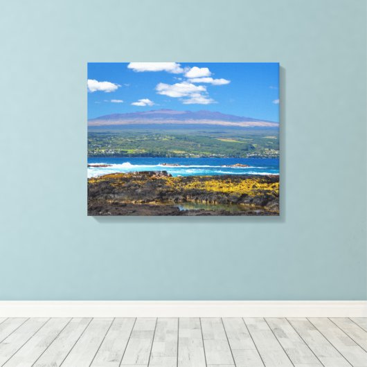 Mauna Kea und Hilo Bay Canvas Print Leinwanddruck (Insitu (Holzboden))