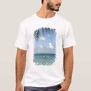 Mauritius, Grand Baie. Boote verankert in der T-Shirt