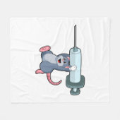 Maus als Krankenschwester mit Spritze.PNG Fleecedecke (Vorderseite (Horizontal))