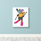 Maus als Skifahrer mit Ski Leinwanddruck (Insitu (Holzboden))
