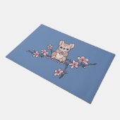 Maus auf Blütenzweig Fußmatte (Schrägansicht)