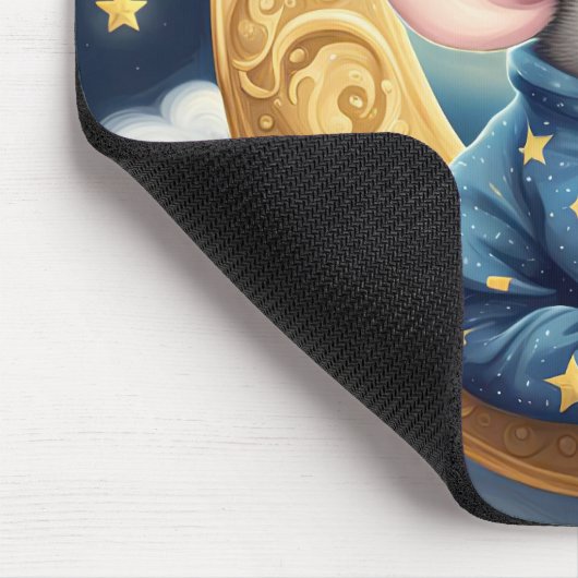 Maus auf dem Halbmond Mousepad (Ecke)