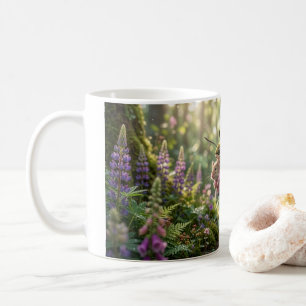Maus bekommt eine Mitfahrgelegenheit Kaffeetasse