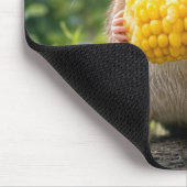 Maus isst Maiskolben Mousepad (Ecke)