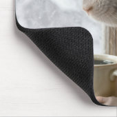 Maus mit einer Tasse Kaffee Mousepad (Ecke)