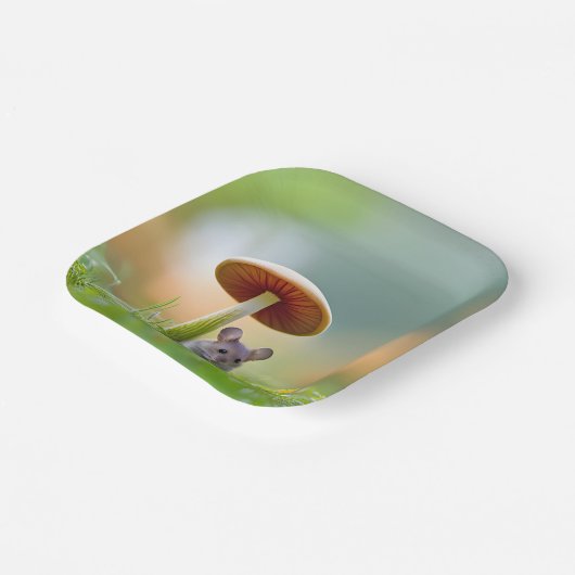 Maus unter einem Pilz Pappteller (Gewinkelt)