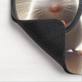 Mäuse, die von hinter einer schwarzen Brille herbe Mousepad (Ecke)