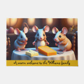 Mausfamilie am Esstisch Fußmatte (Vorderseite)