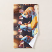 Mausfamilie am Esstisch - Handtuch (Handtuch)