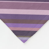 Mauve diagonale Streifen Fleecedecke (Ecke)