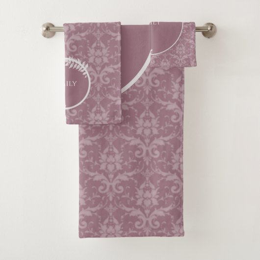 Mauve Elegant Damask Personalisiertes Badetuch Set (Insitu)
