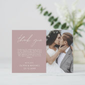 Mauve Elegant Script Foto Wedding danke You Card (Stehend Vorderseite)