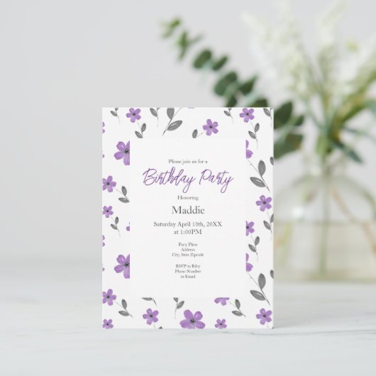 Mauve Five Petal Watercolor Blume Muster Einladung (Stehend Vorderseite)
