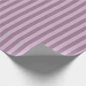 Mauve gestreiftes Muster Geschenkpapier (Ecke)