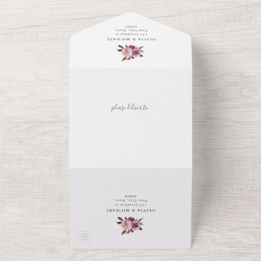 Mauve lila & maulbeerblumengeschmückte Hochzeit au All In One Einladung (Außenbereich)