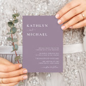 Mauve Lila moderne Typografie in einer Hochzeit Einladung