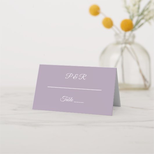 Mauve Simple Stylized Script Wedding Platzkarte (Vorderseite)
