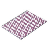 Mauve und weißes Diamantmuster Notizblock (Linke Seite)