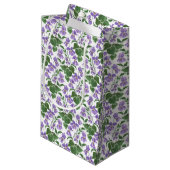Mauve Violets Blumenmuster Kleine Geschenktasche Geschenktüte (Vorderseite Schrägansicht)