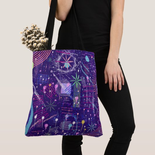 Maximalist Abstract on Purple Tasche (Von Nahem)