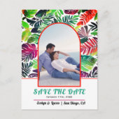 Maximalistische tropische Blätter Save the Date Postkarte (Vorderseite)