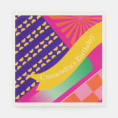 Maximalistische Wiederholung von Mustern zum Gebur Serviette (Vorderseite)