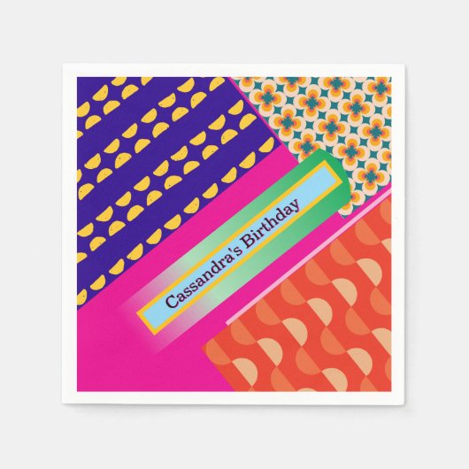 Maximalistische Wiederholung von Mustern zum Gebur Serviette (Vorderseite)